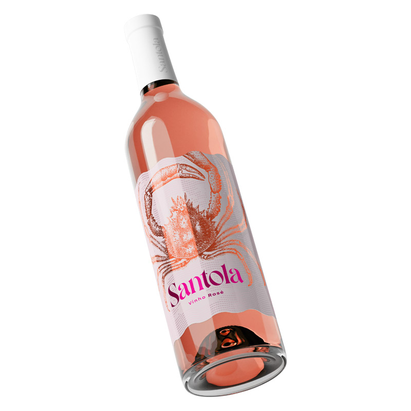 Garrafa de vinho rosé, no rótulo figura uma ilustração de uma santola e o nome do vinho